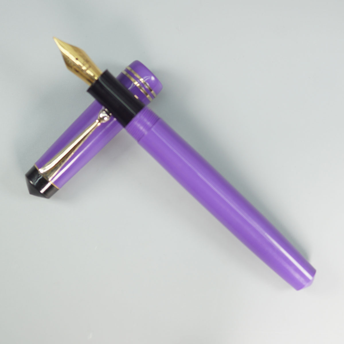 Click Aristocrat Violet Color Body With Gold Color Clip And No.35 Fine Nib (3 in 1) Eye Dropper Model Fountain Pen SKU 28896