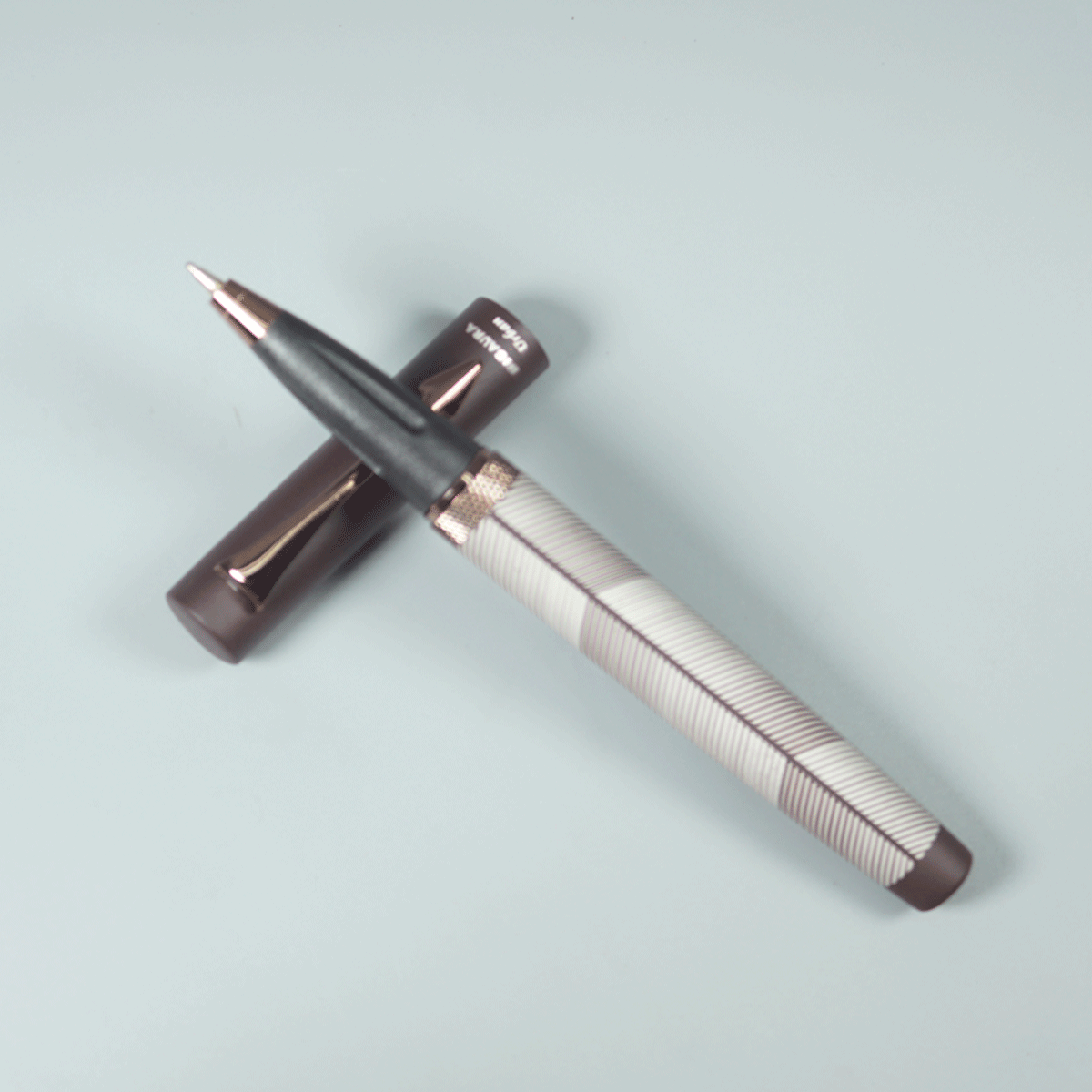 Sigaura Urban Coffee Brown With White Color And Brown Clip Magnet Cap Type Ball Pen SKU 29092