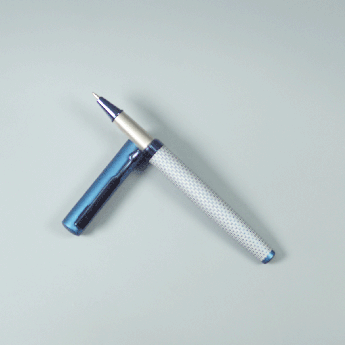 Sigaura Tara Matte Body Sekkudu Bule Color With Bule Color Cap Type And Fine Tip Ball Pen SKU 29111