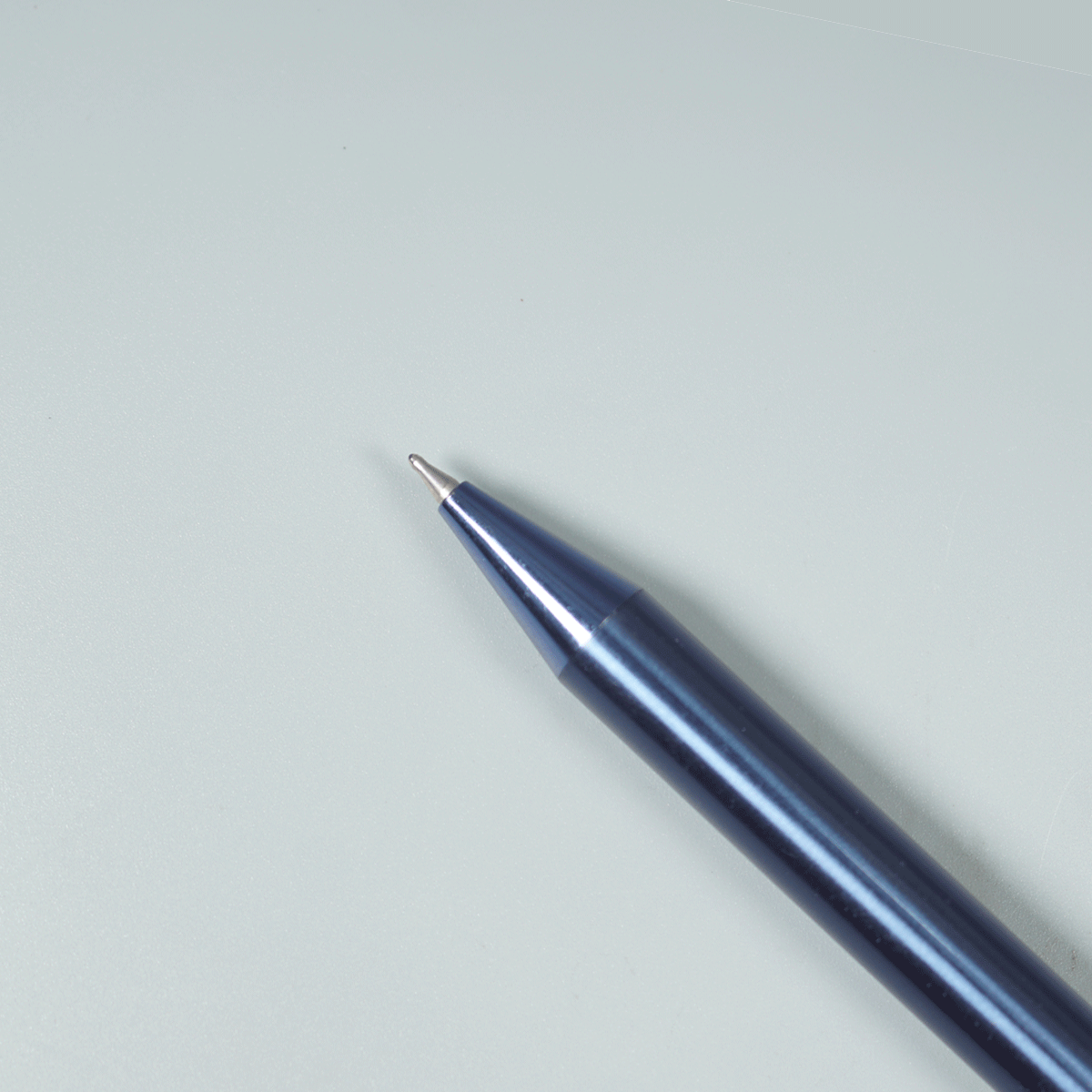 Sigaura Aster Glossy Body Full Blue Color With Blue Color Clip And Fine Tip Twist Type Ball Pen  SKU 29121