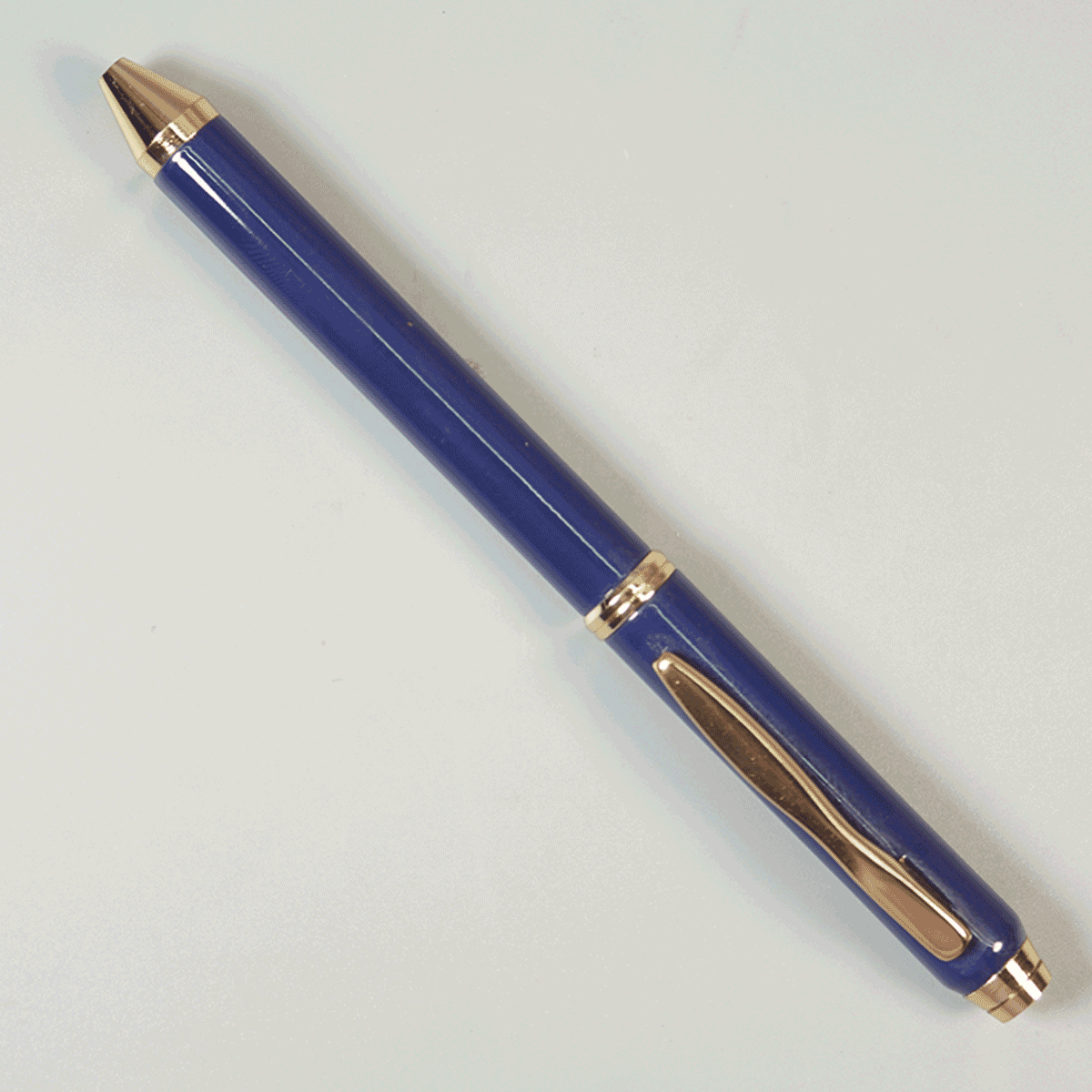 Penhouse.in pens Glossy Type Full Blue Color Body With Gold Trim And Gold Clip Fine Tip Twist Type Ball Pen SKU 29173