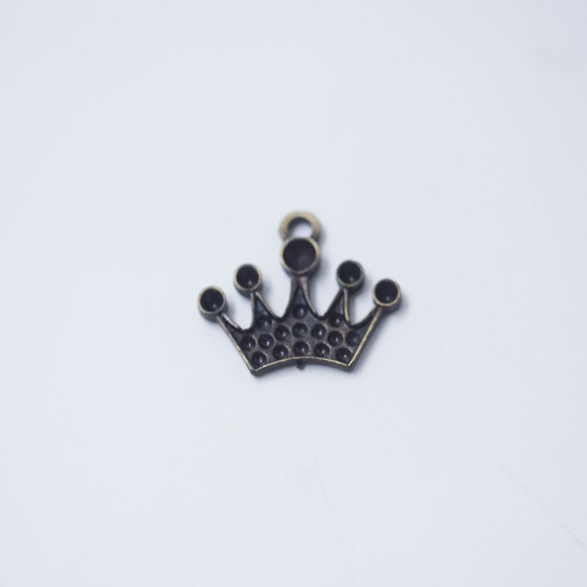penhouse.in Queen Symbol  Pendant SKU 51465