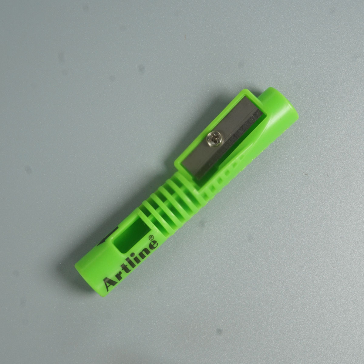 Artline Green Color Lightweight And Sharpener Plus Extender SKU 51918