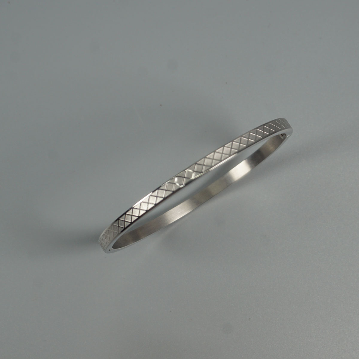 penhouse.in Silver  Line Checked Design Thin Bracelet(Kada)  SKU 51940