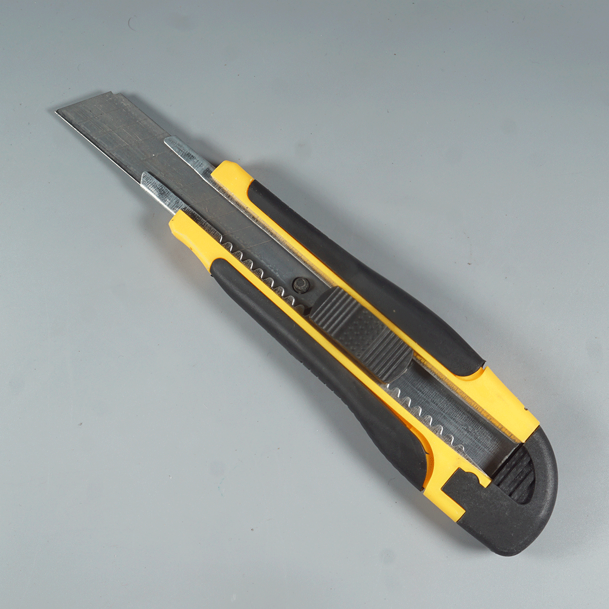 penhouse.in Stationeries SK5 Yellow and Black Color Cutter Knife  SKU 52308