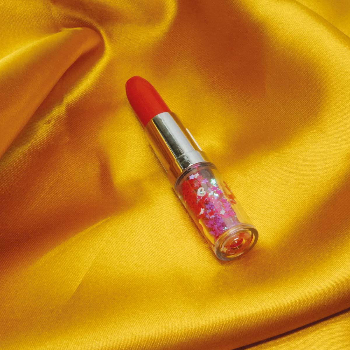 penhouse.in Attractive Red Color Body  With Star Design Glitter Lipstick Shape Cap Type Toy Gel Pen SKU 55010