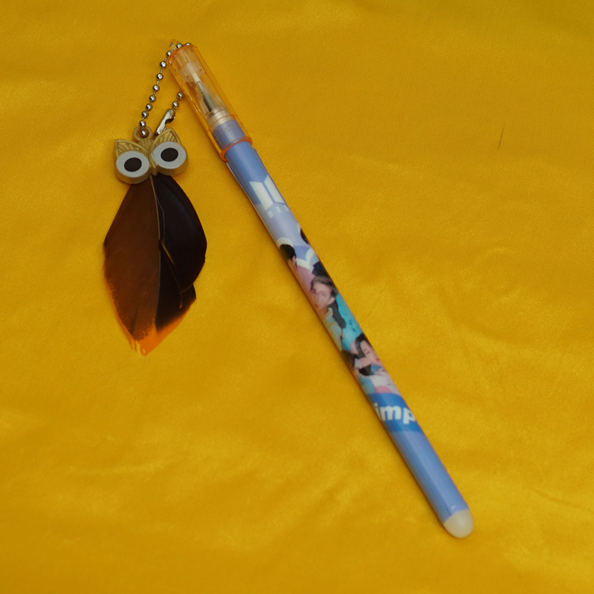 penhouse.in BTS Printed Design Body With Orange Color Owl Design Feather Fine Tip Cap Type Gel Pen SKU 55241