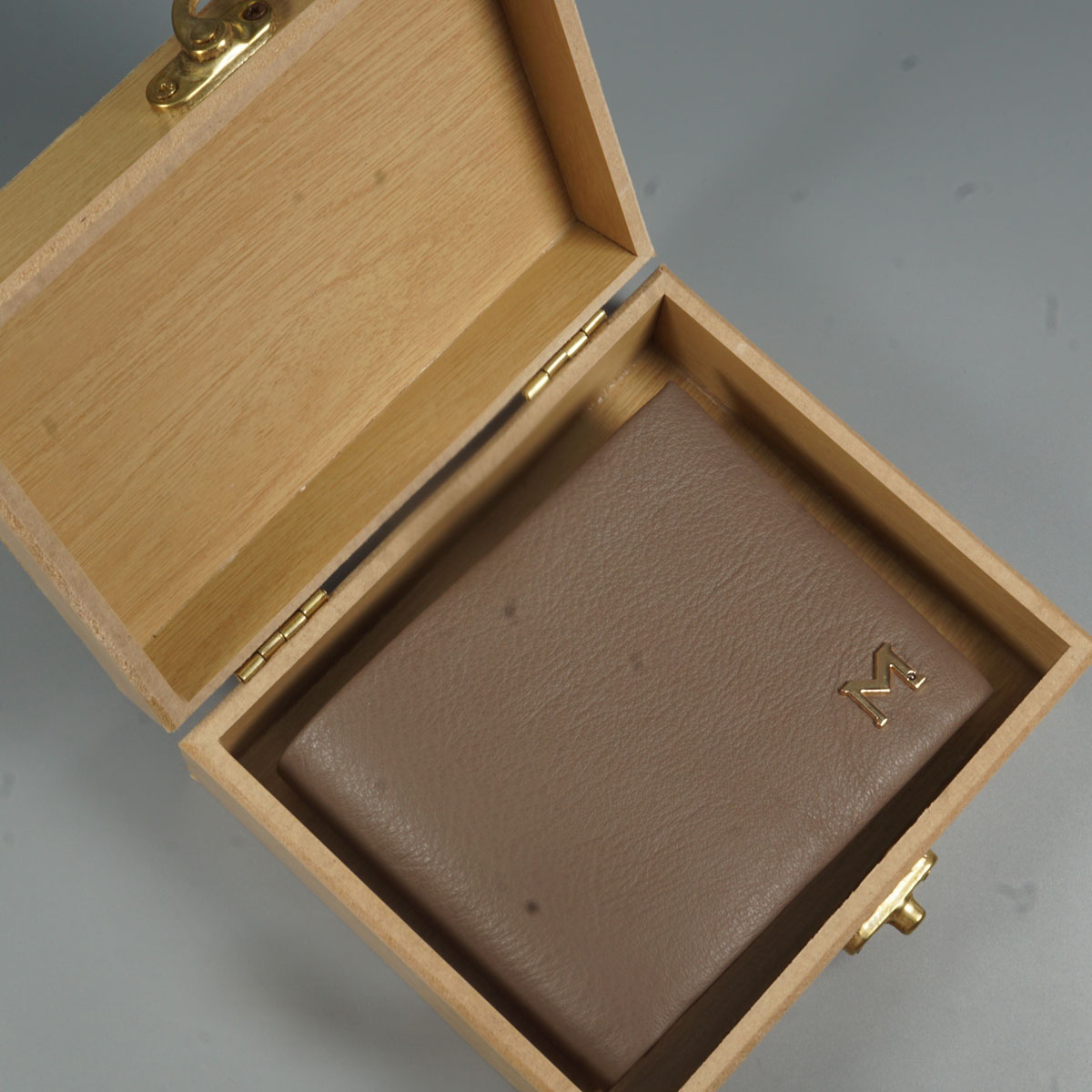 Mont Blanc Copy Model Crème Brown Color And Wooden Box With Bifold Leather Wallet  SKU 65160
