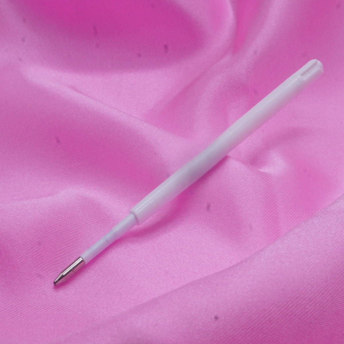 penhouse Model:71005 White Color Body Blue Writing Ball Pen Refill