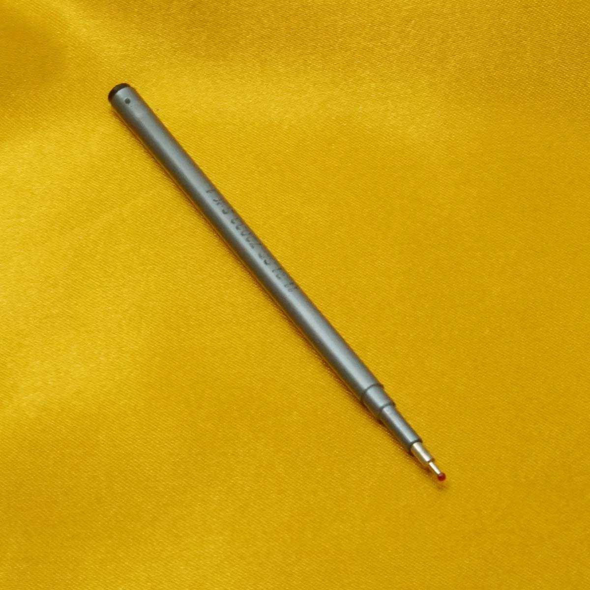 Cello Papersoft Black Color Ball Pen Refill SKU 71086