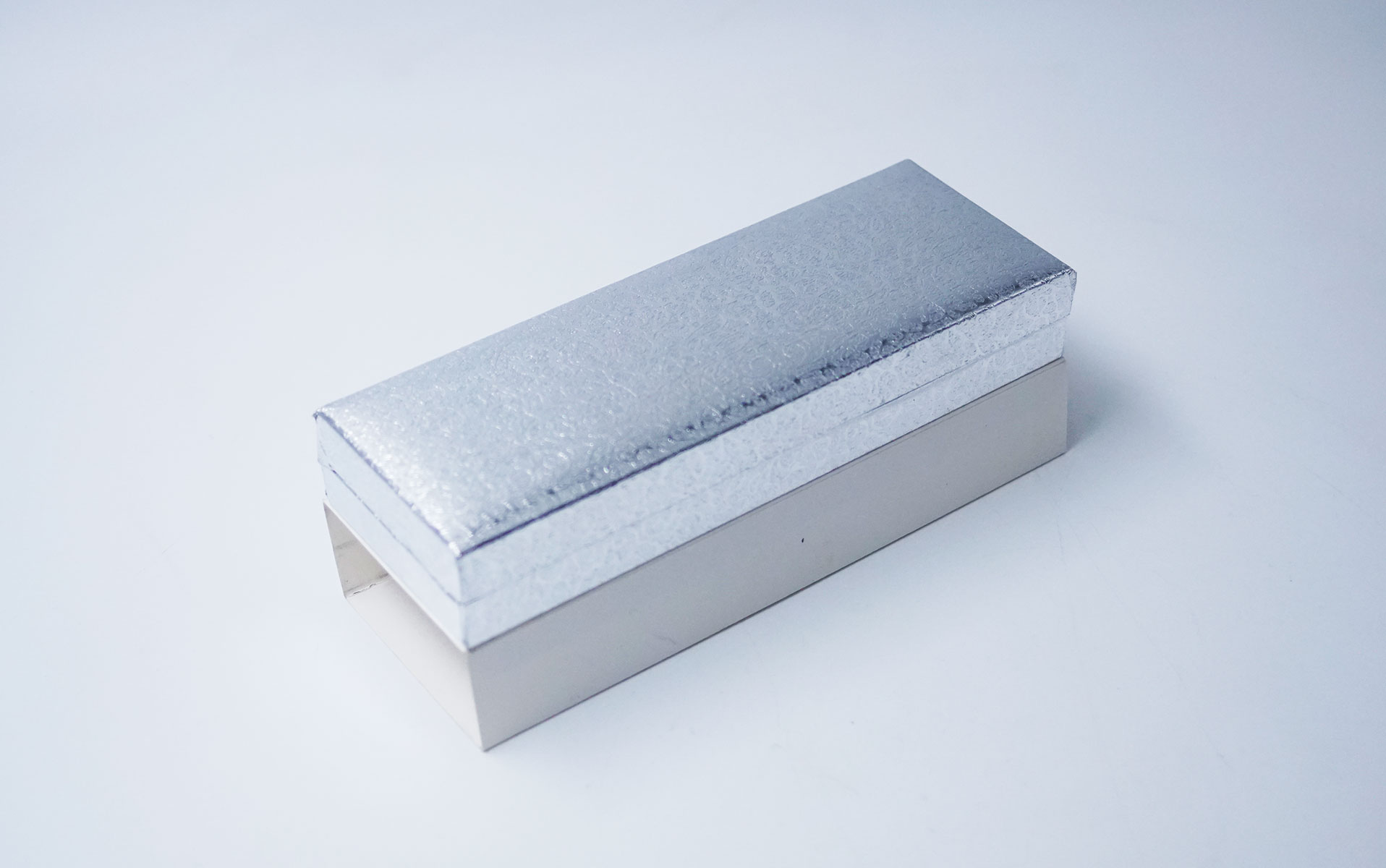 penhouse.in silver color pen box  SKU 51463