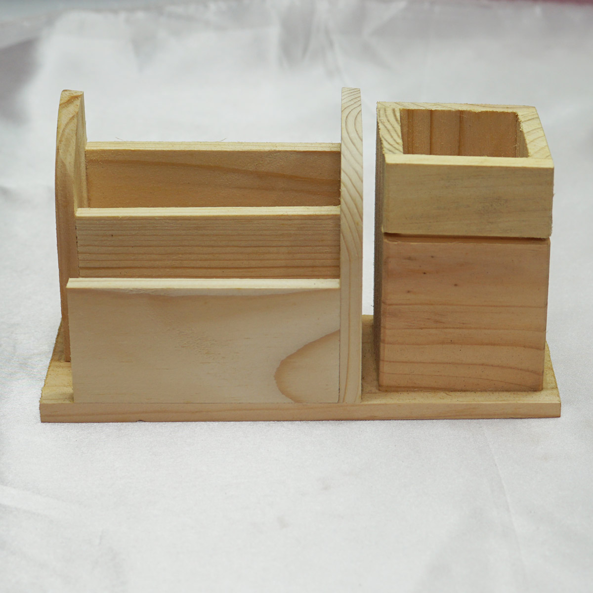 penhouse.in Customized Wooden Pen Stand & Holder SKU 87162