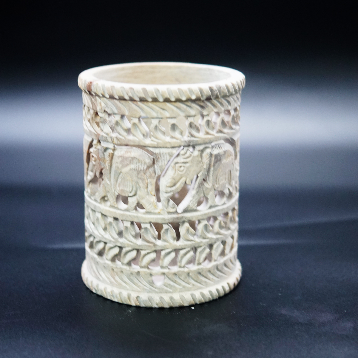 penhouse.in Ash Marble Soapstone Hand Carved Pen Holder SKU 95027