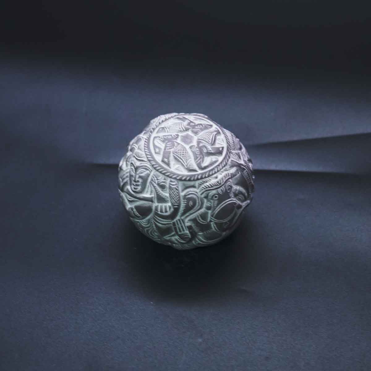 penhouse.in Divine Gifts Emporium HandiCrafted Marble Paper Weight With Silver Carving SKU 95036