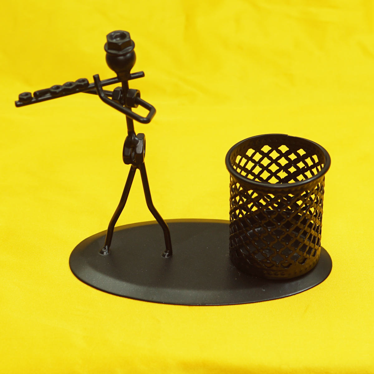 penhouse.in Creative Black Metal Pen Stand With  Music Instrument Office Desktop SKU 96556