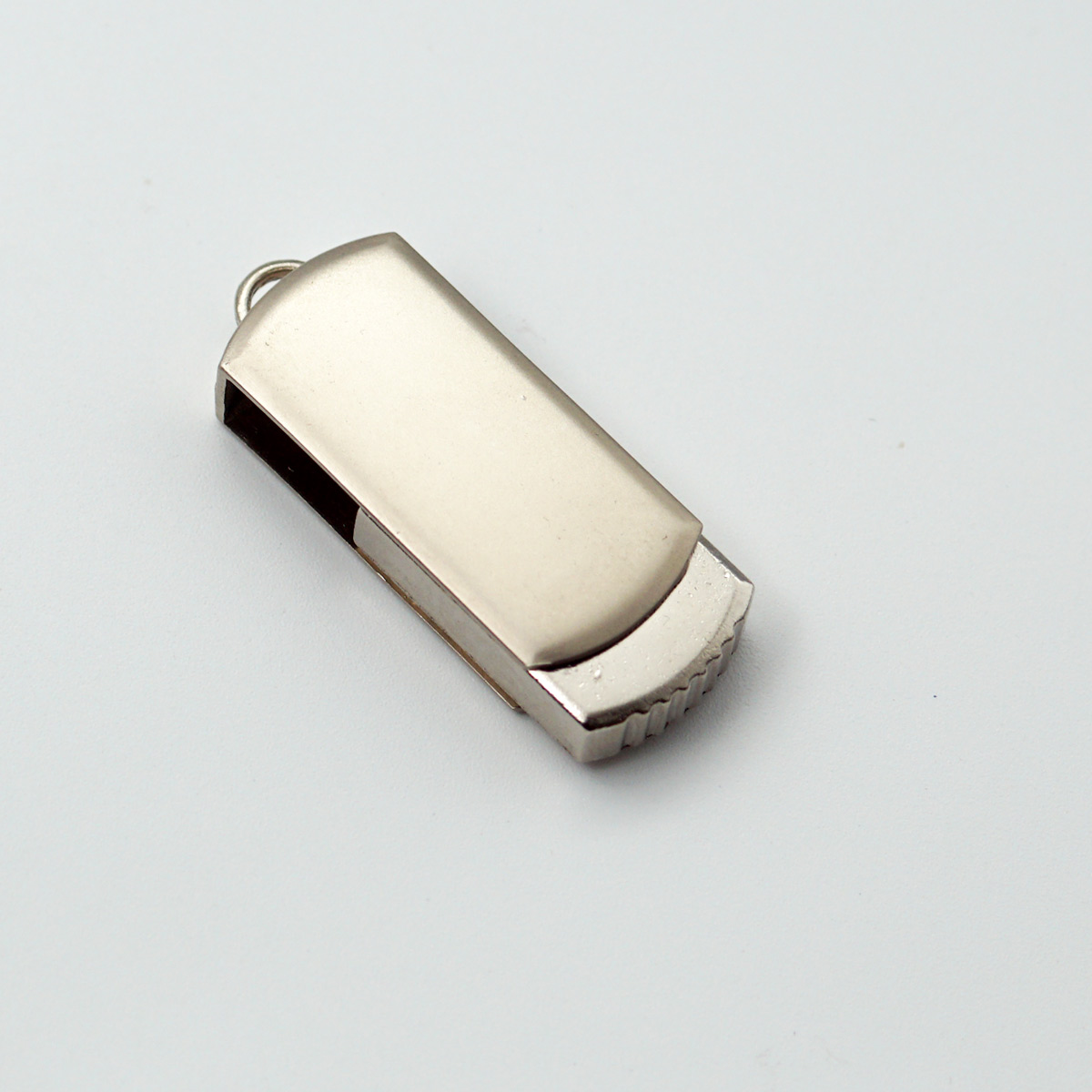 penhouse.in Silver Color Swivel USB Pen Drive 32GB SKU 96708
