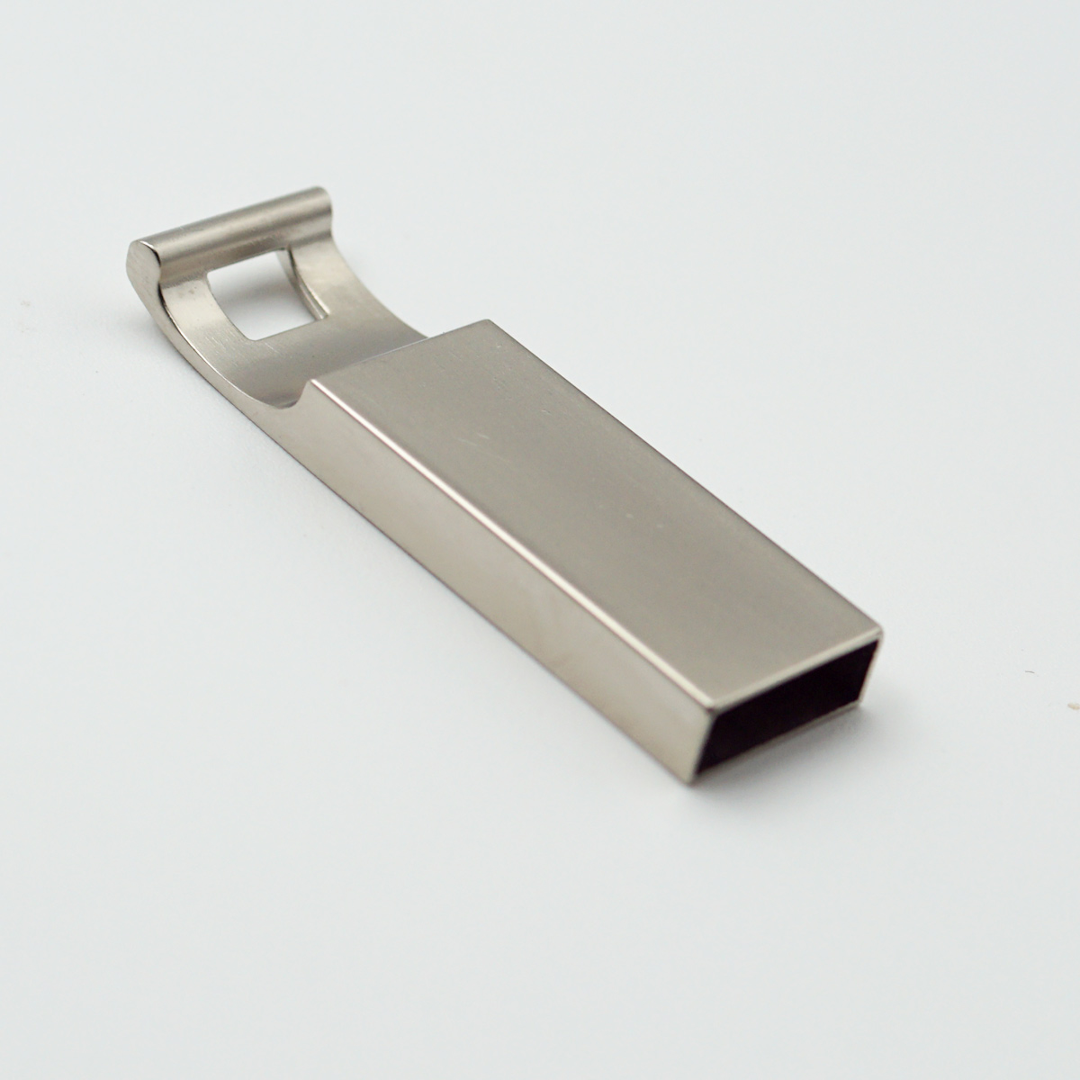 penhouse.in Silver Color Off Round  USB Pen Drive 64GB SKU 96729