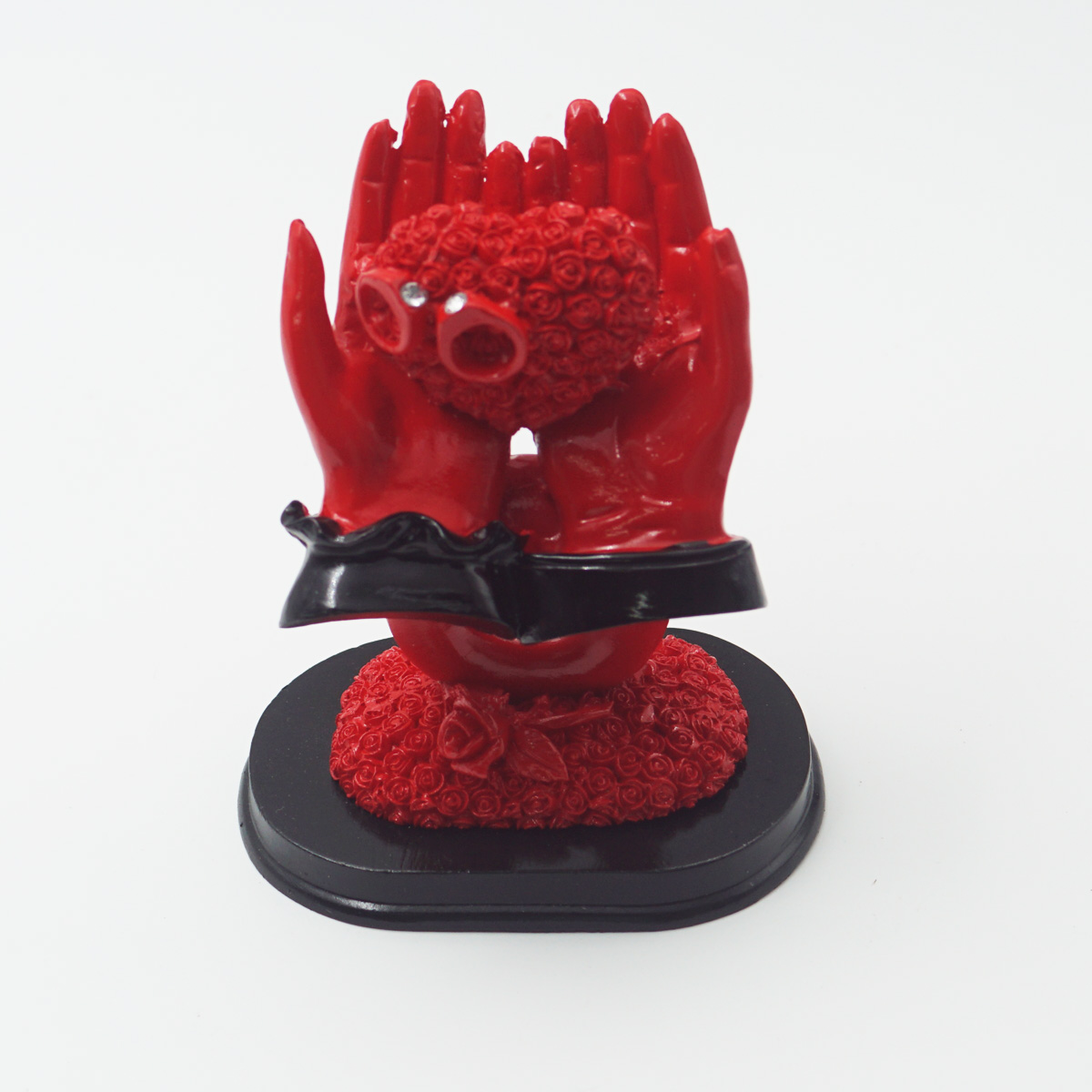 penhouse.in Small Cute Hand in Hand Couple Engagement Valentine Showpiece Gift SKU 96789
