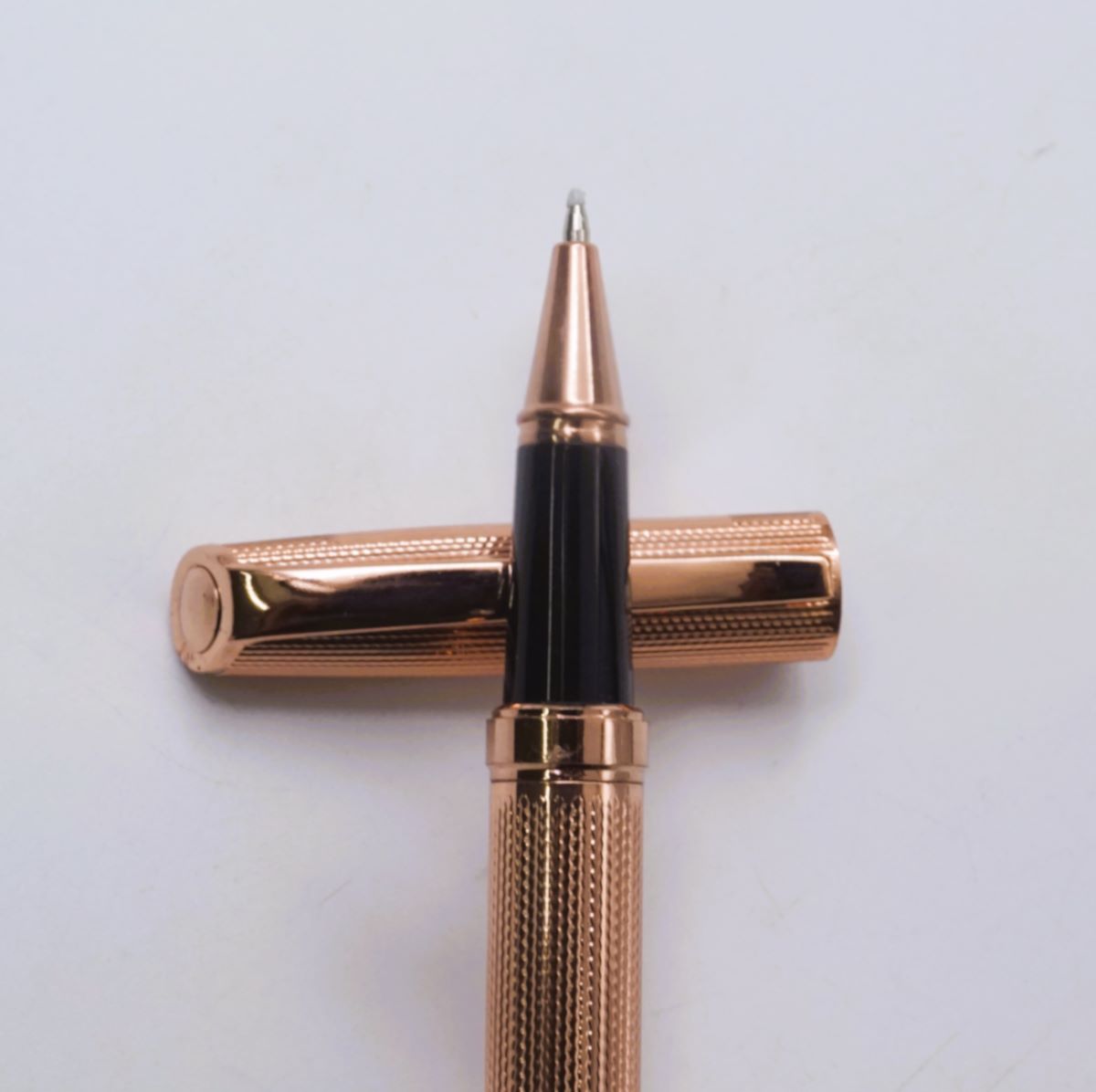 penhouse.in Glossy Copper Color Body with Copper Color Clip and trim Roller Ballpen SKU 26844