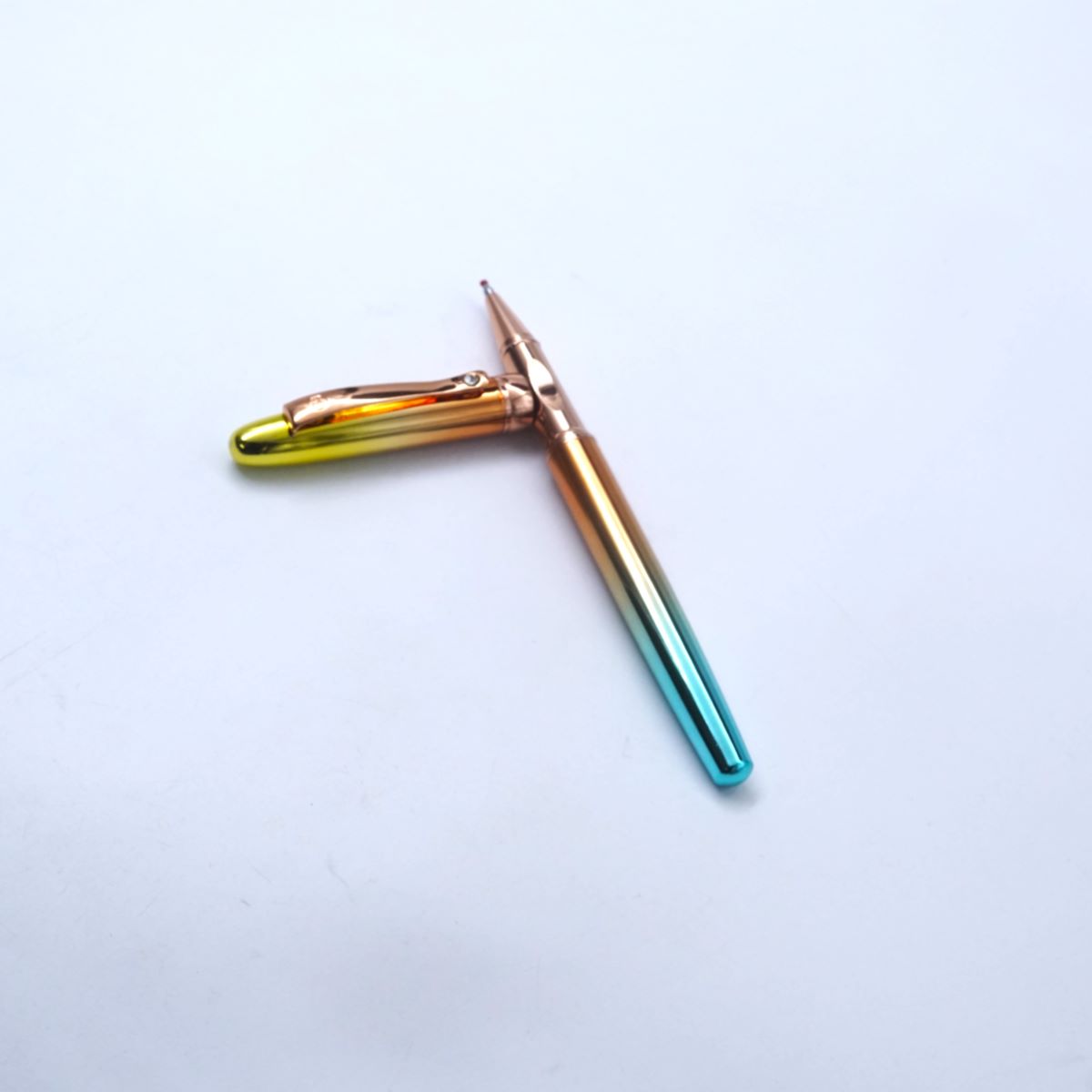 penhouse.in 0231 Yellow Copper Blue Mixed Color Body With Copper Clip And Trim Medium Tip Roller Ball Pen SKU 26877