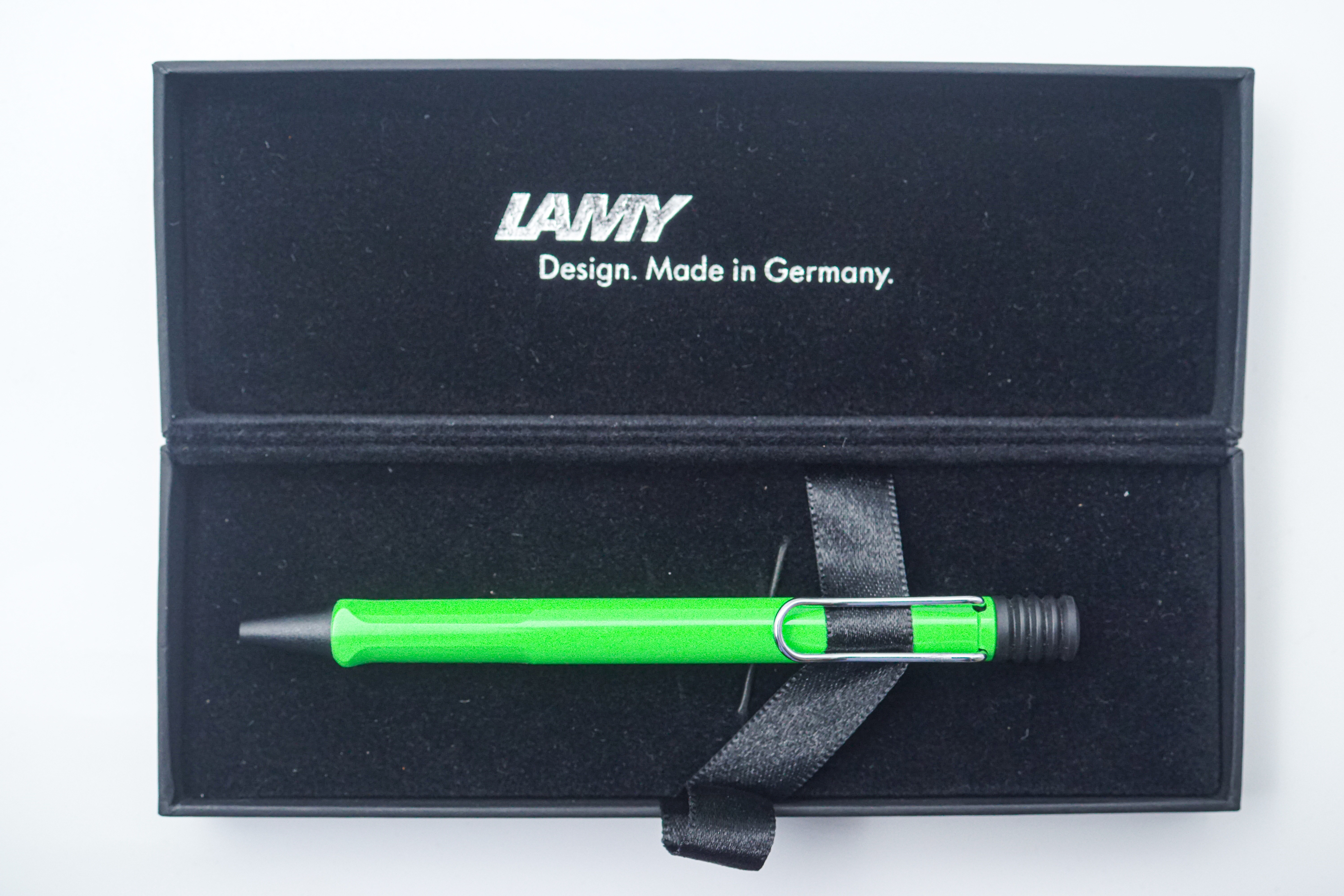 Lamy Safari Green With Black Color Body Sliver Trim Medium Tip  Retractable Type Ball Pen SKU 24795
