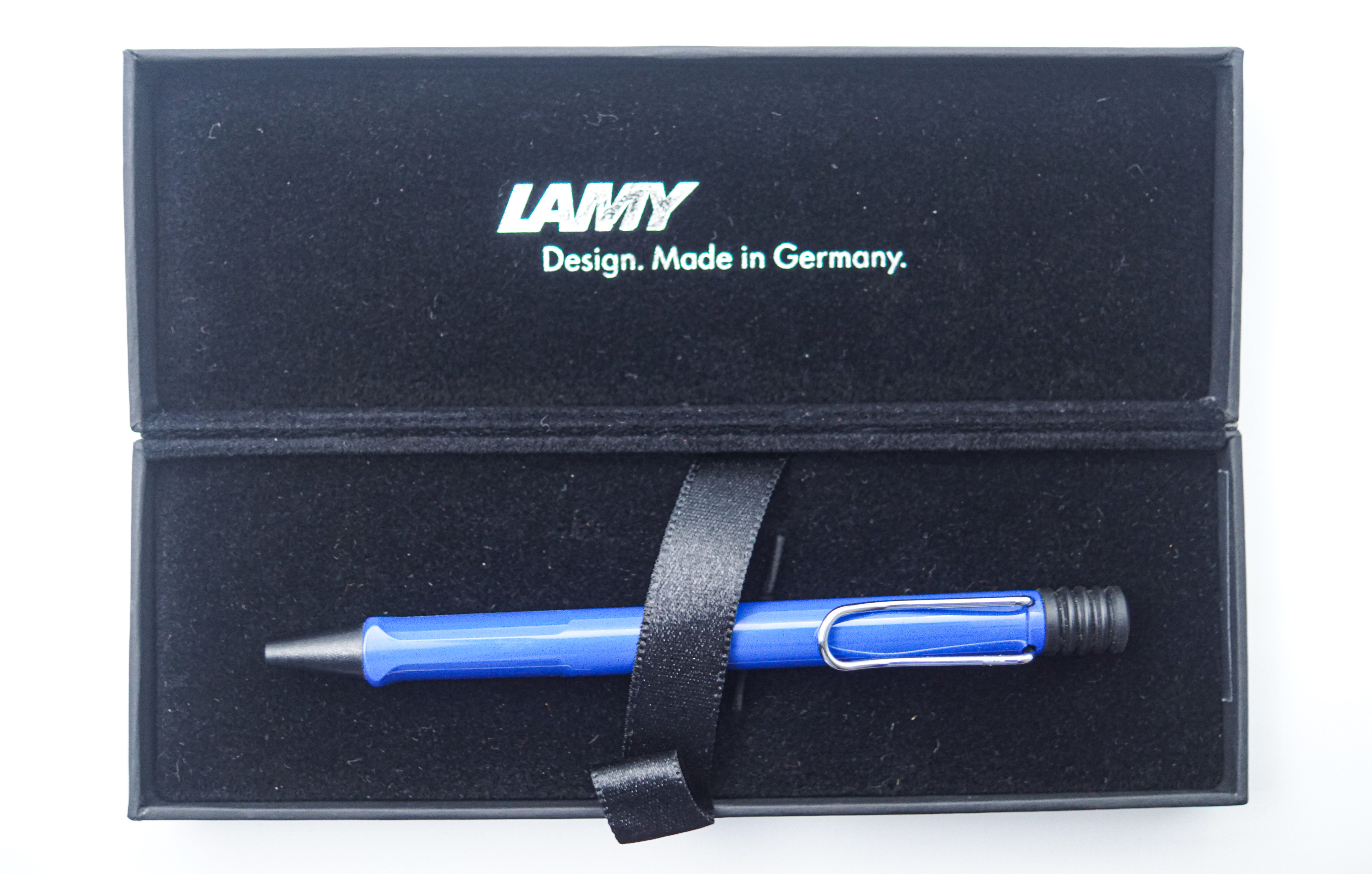 Lamy Safari Blue With Black Color Body Sliver Trim Medium Tip  Retractable Type Ball Pen SKU 24797