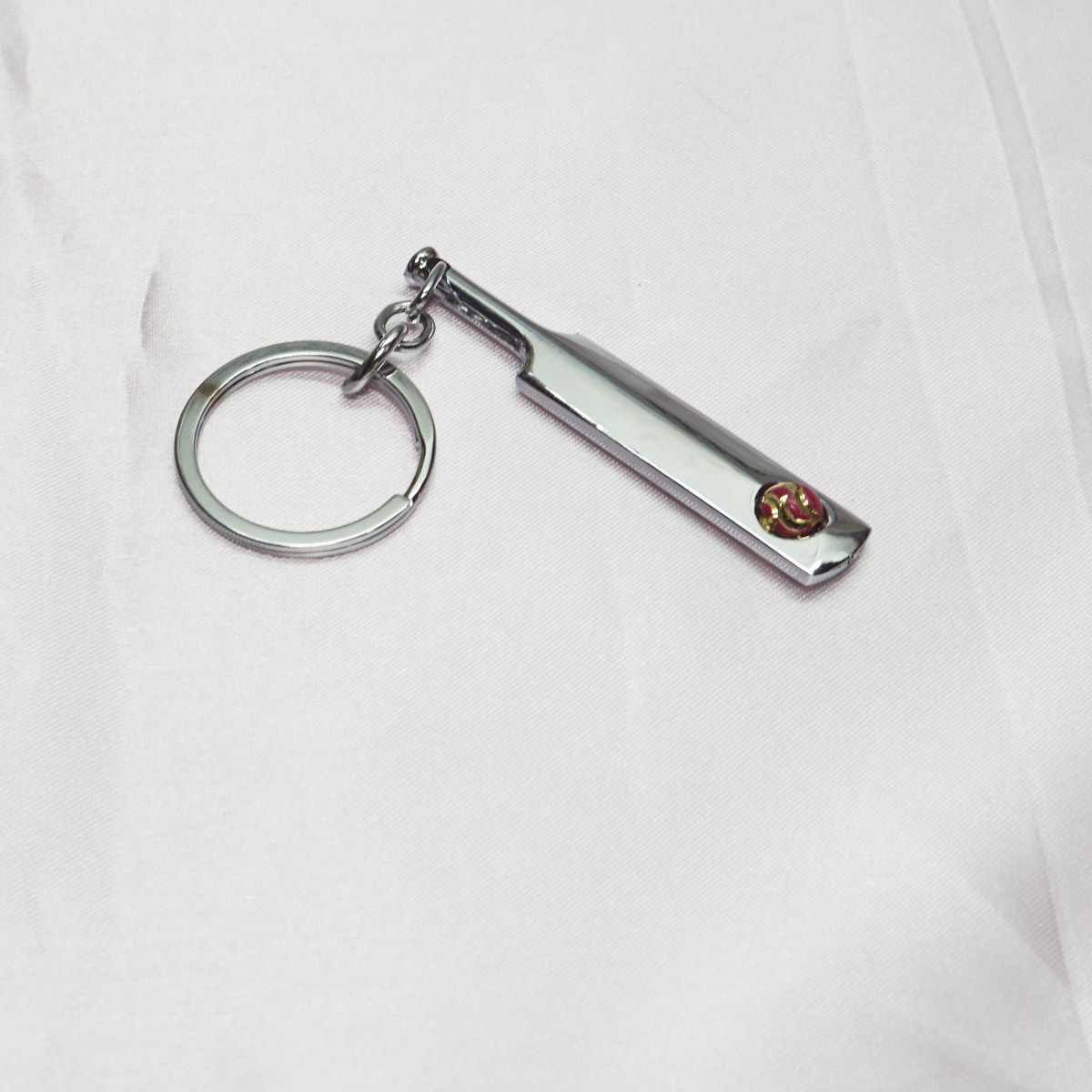 penhouse.in Metal Silver Color Cricket Bat And Boll Keychain With Engraving SKU KP067
