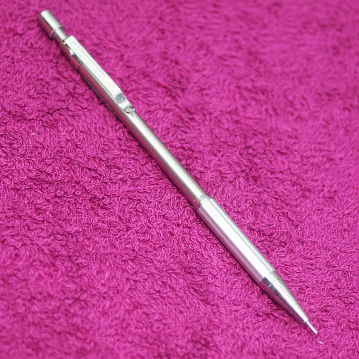 penhouse.in Slim Silver Color Body With Silver Color Grip 0.7mm Tip Mechanical Pencil SKU 50098