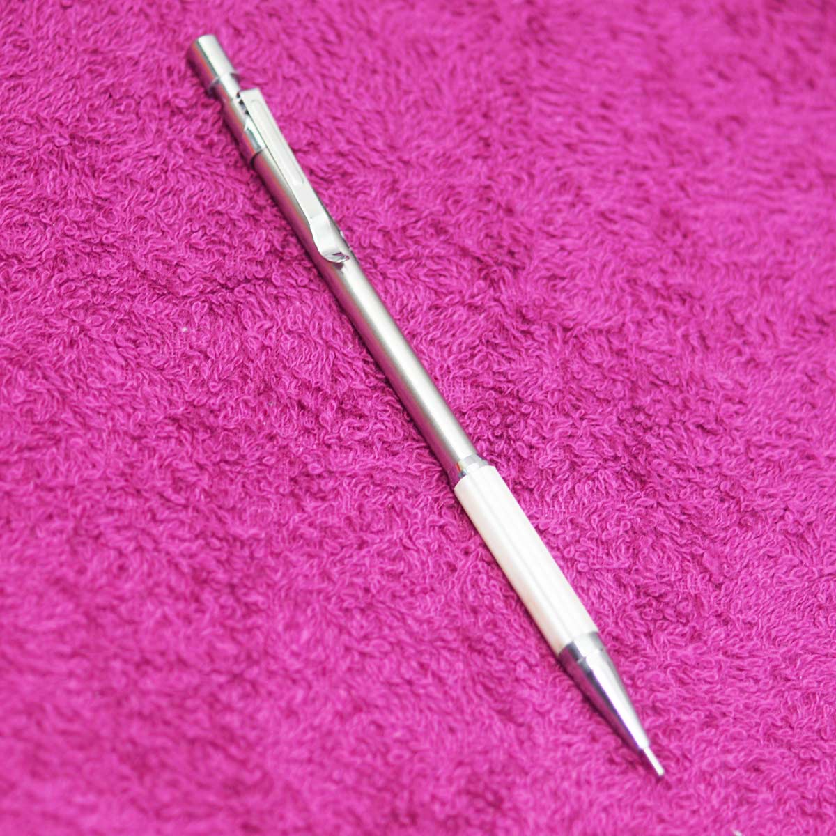 penhouse.in Slim Silver Color Body With White Color Grip 0.7mm Tip Mechanical Pencil SKU 50100