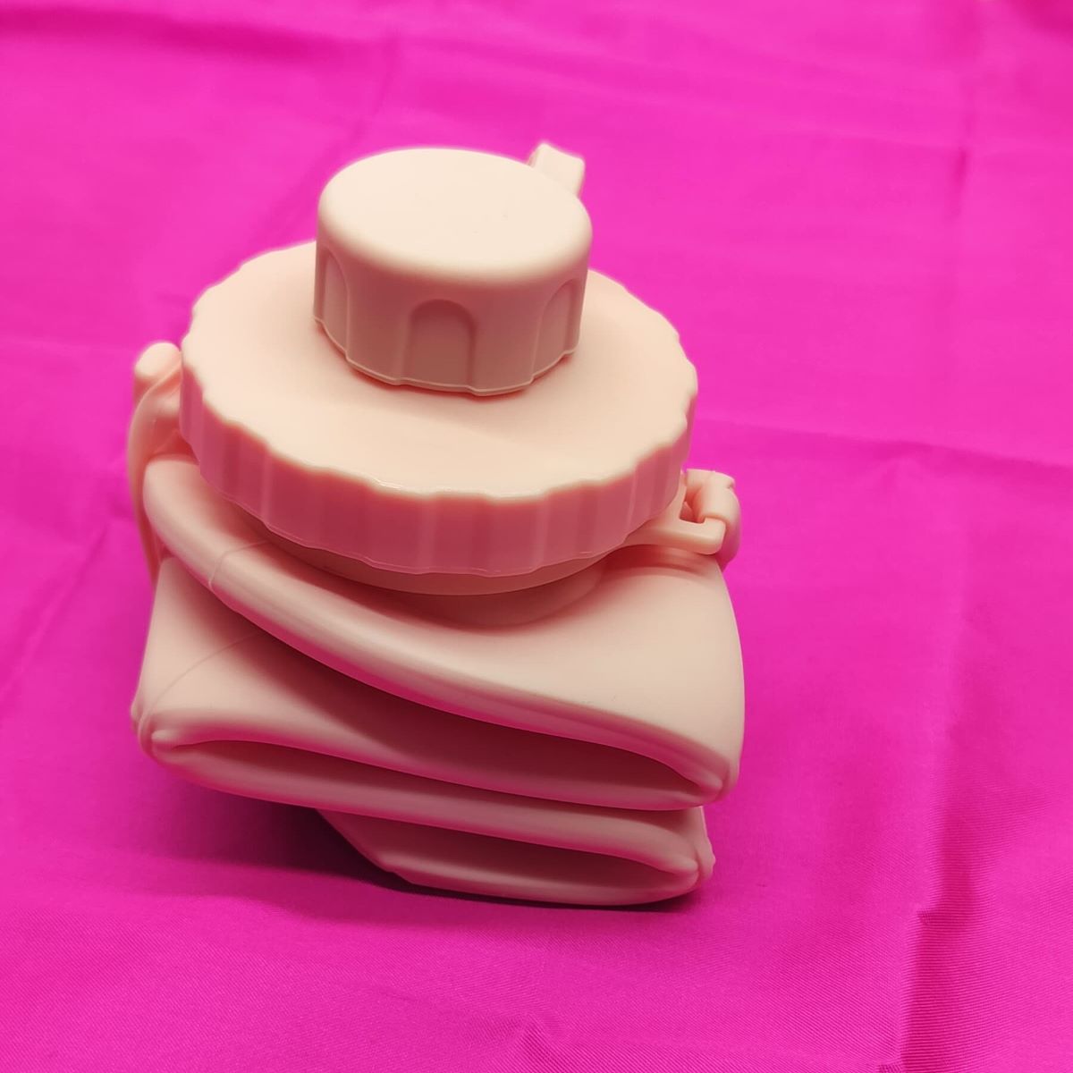 penhouse.in silicone folding water bottle pink color  SKU 51614