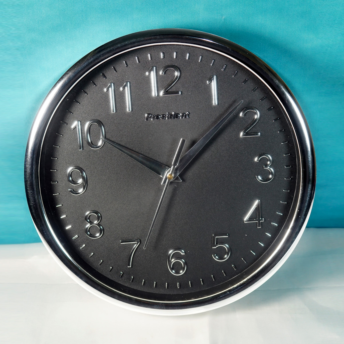 President Quartz Silver With Black  Shade Wall Clock SKU 51627