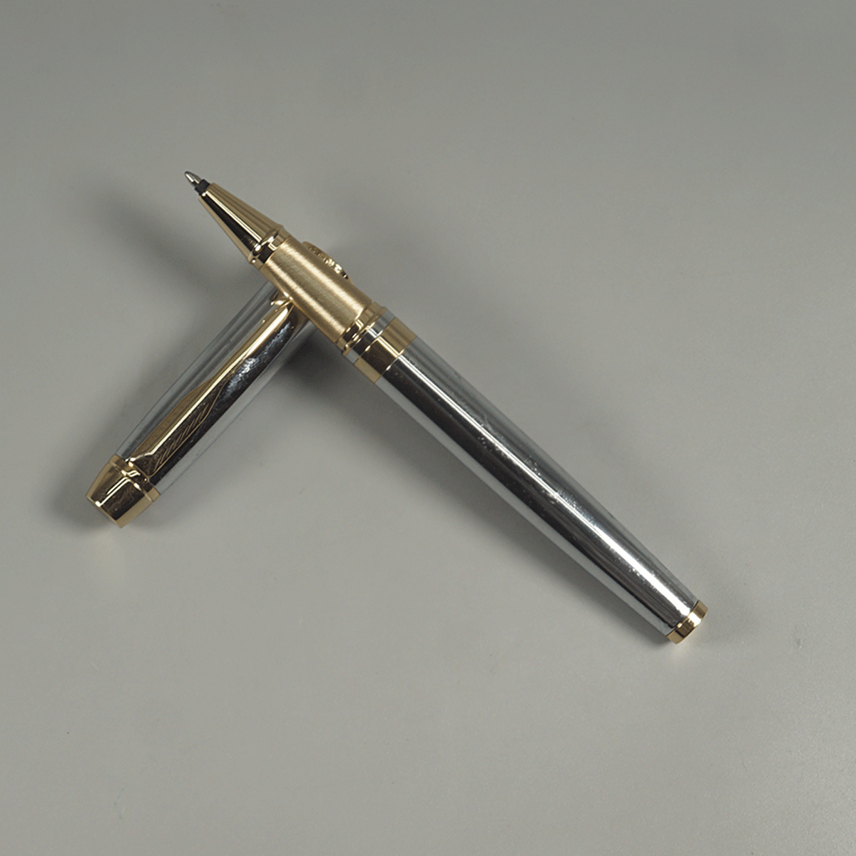 Parker Odyssey Shiny Chrome GT Cap Type Roller Ball Pen SKU 14738